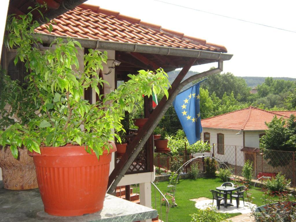 The Beautiful House Hotel Veliko Tărnovo Esterno foto